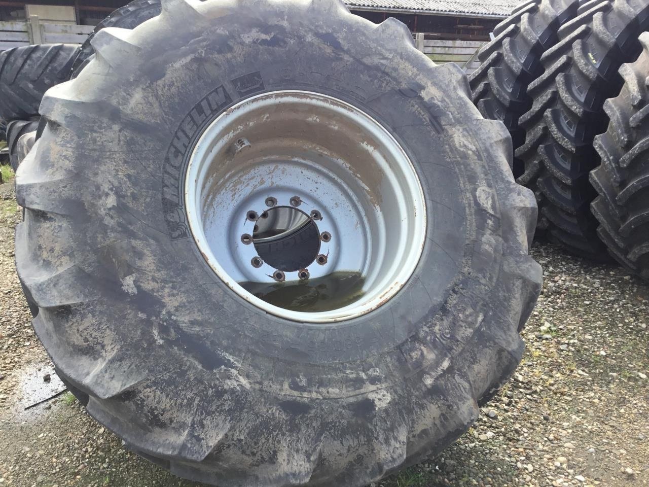 Rad du type Michelin 680/85R32, Gebrauchtmaschine en Grindsted (Photo 1)