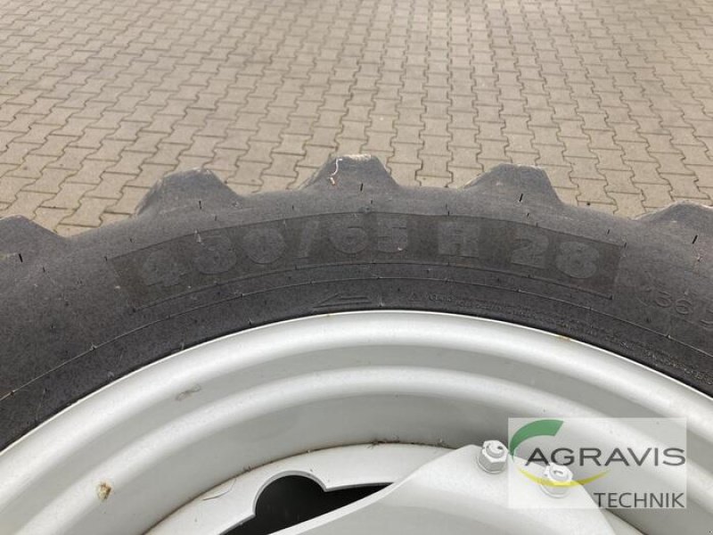 Rad of the type Michelin KR 480/65R28, Neumaschine in Bockenem (Picture 5)