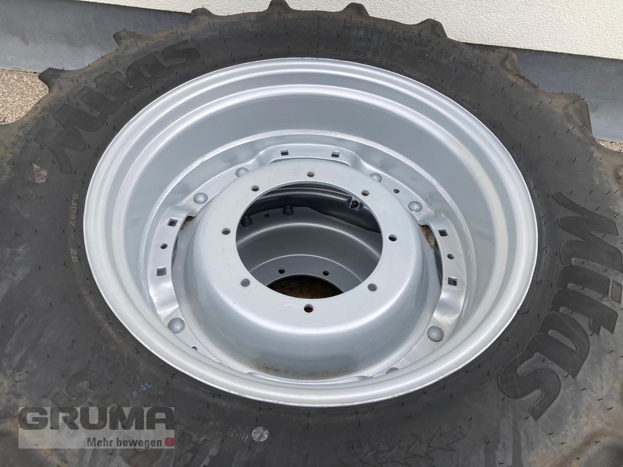 Rad del tipo Mitas 340/85R28 (13.6R28) AC 85, Gebrauchtmaschine en Friedberg-Derching (Imagen 2)