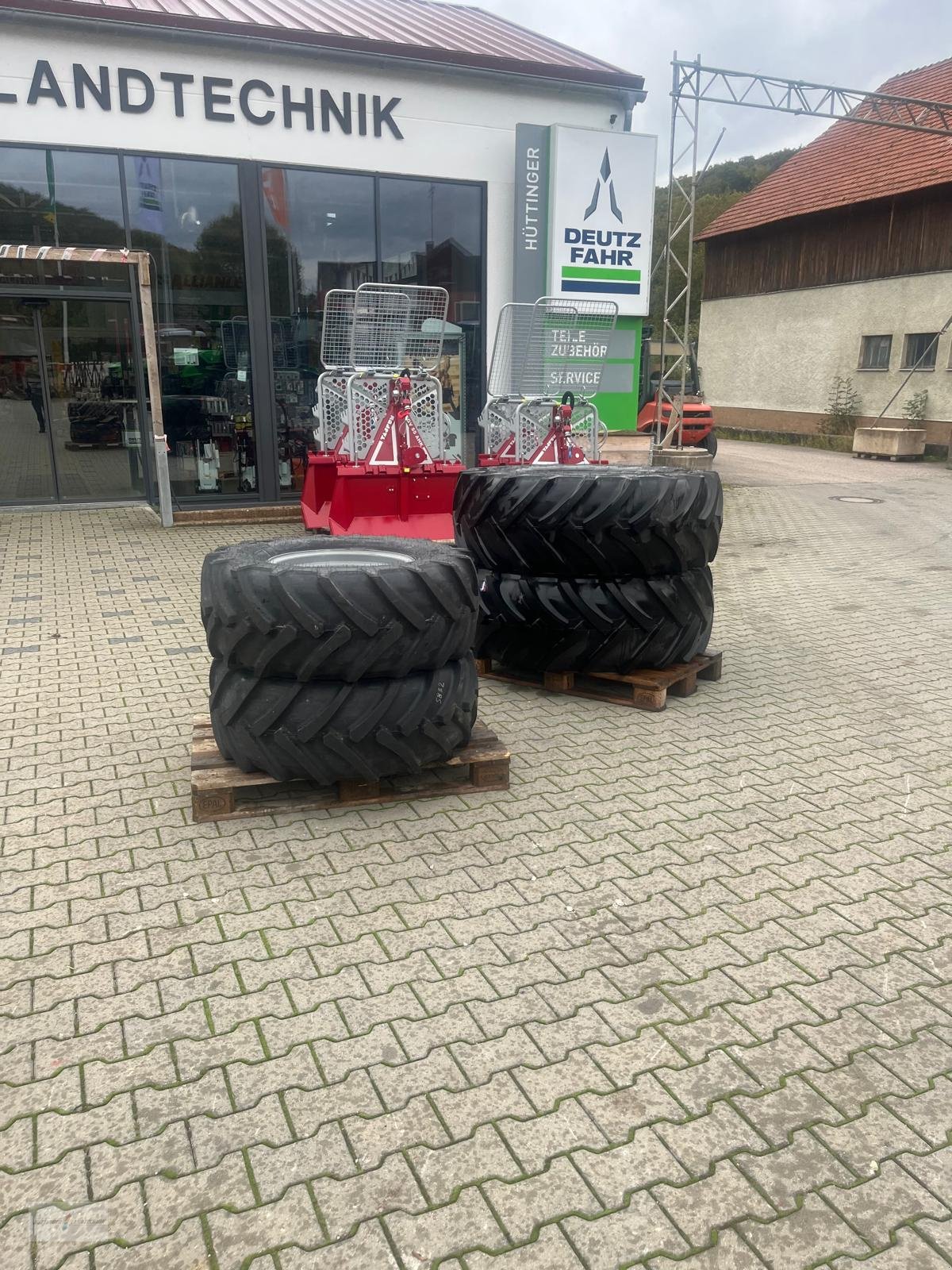 Rad del tipo Mitas 405/70R20, Neumaschine In Treuchtlingen (Immagine 1)