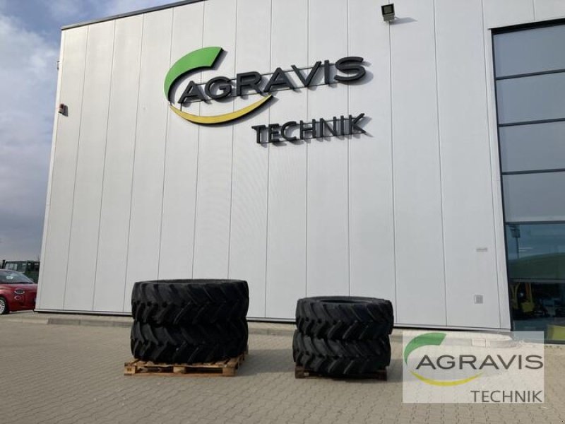 Rad des Typs Mitas 520/70R38, Neumaschine in Bockenem (Bild 1)