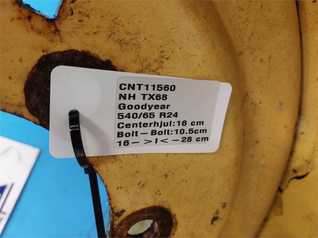 Rad tipa New Holland 24 540/65R24, Gebrauchtmaschine u Hemmet (Slika 13)