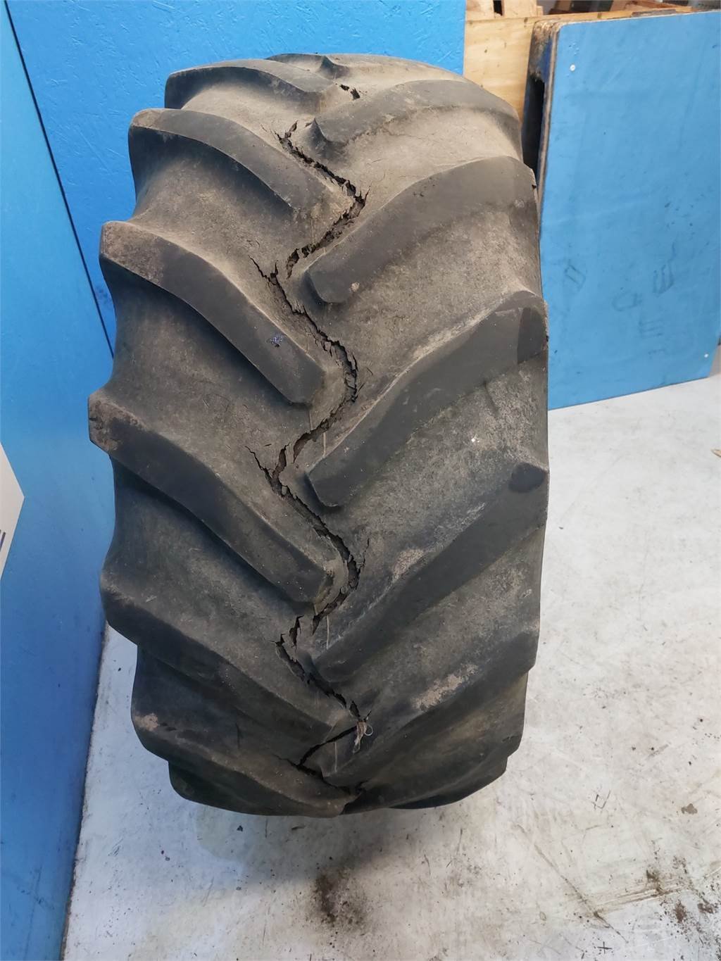 Rad tip New Holland 24 540/65R24, Gebrauchtmaschine in Hemmet (Poză 5)