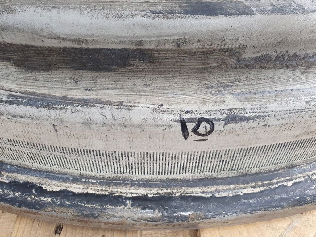 Rad tip New Holland velg 23x38, Gebrauchtmaschine in Bladel (Poză 5)