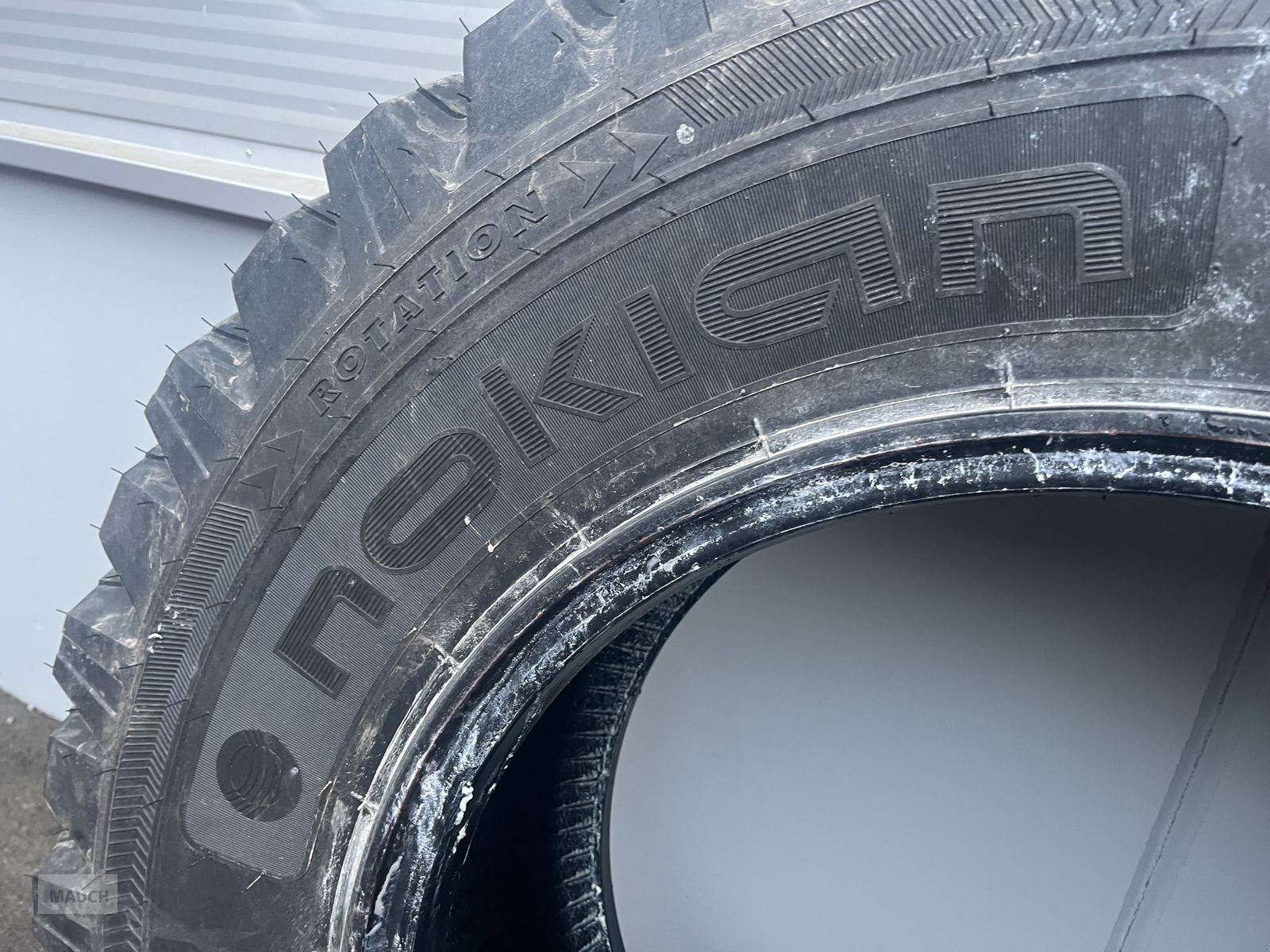 Rad Türe ait Nokian Reifen 400/80R28, 1 Paar, Neumaschine içinde Eben (resim 8)