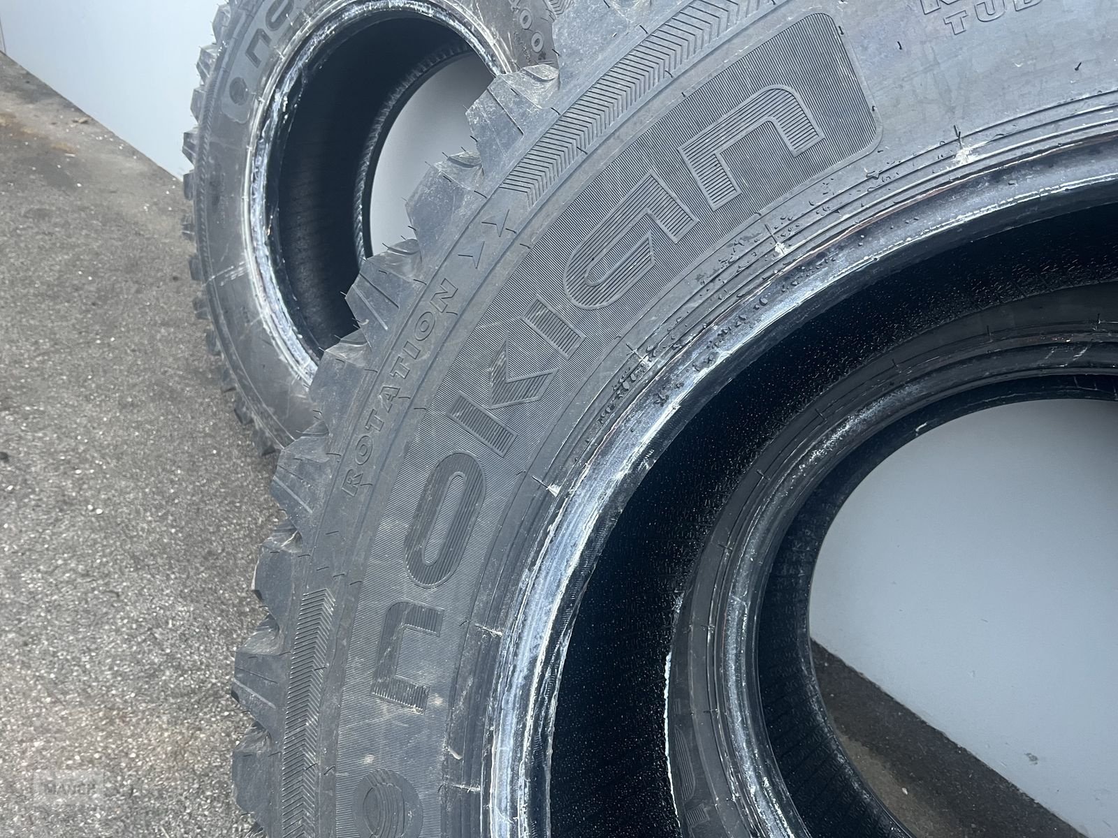 Rad des Typs Nokian Reifen 480/80R38 TRI 2, Neumaschine in Eben (Bild 9)