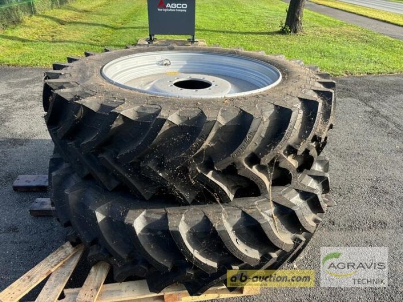 Rad van het type Petlas 480/80 R46, Neumaschine in Hörstel (Foto 1)