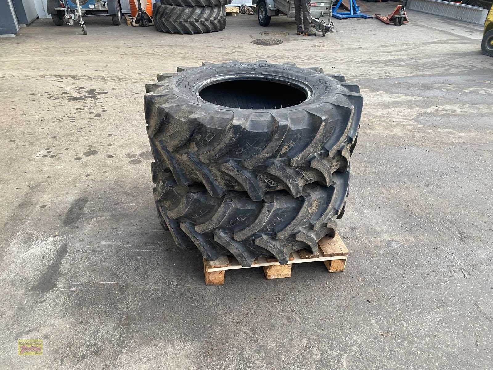 Rad типа Petlas TA-110 Ackerstollenreifen 420/70 R24, Gebrauchtmaschine в Kötschach (Фотография 2)