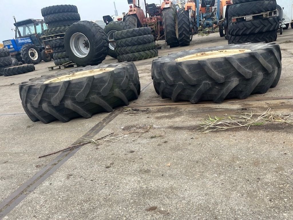 Rad typu Pirelli 380\70 R28 TM700, Gebrauchtmaschine v Callantsoog (Obrázek 4)