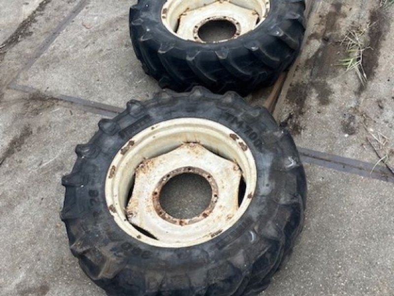 Rad typu Pirelli 380\70 R28 TM700, Gebrauchtmaschine w Callantsoog (Zdjęcie 1)