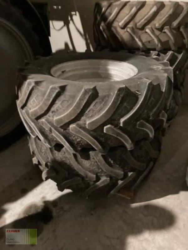 Rad типа Pirelli 540/65 R30 PIRELLI, Gebrauchtmaschine в Wassertrüdingen (Фотография 4)