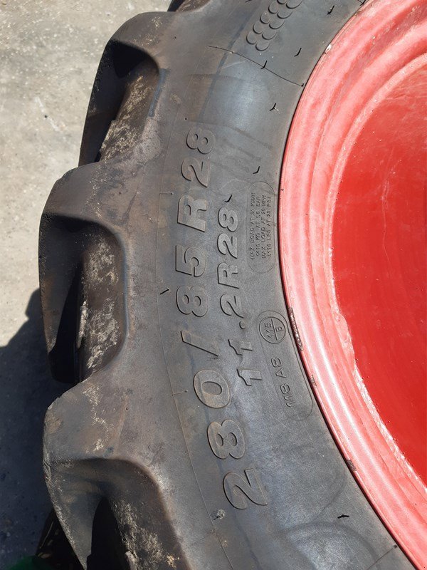 Rad Türe ait Sonstige 280/85 R 28 passend zu Fendt 200/300, Gebrauchtmaschine içinde Hindelbank (resim 1)