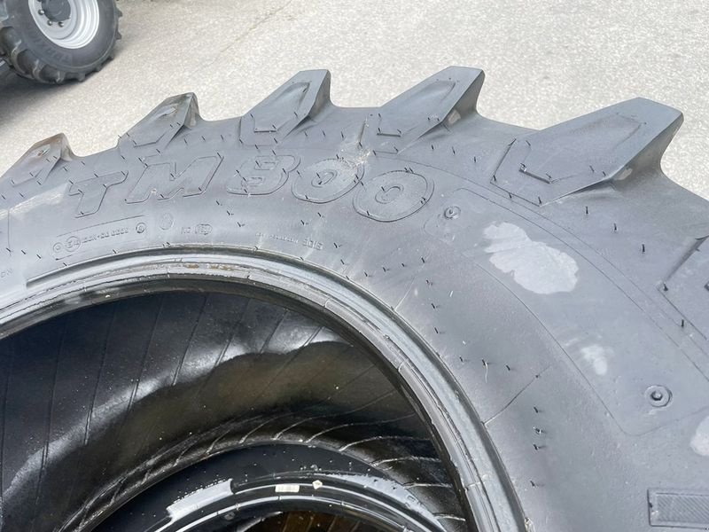 Rad Türe ait Trelleborg 540/65 R 28 TM 800 Reifen, Gebrauchtmaschine içinde St. Marienkirchen (resim 7)