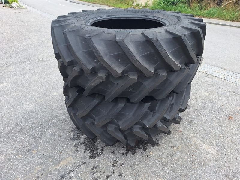 Rad Türe ait Trelleborg 540/65 R 28 TM 800 Reifen, Neumaschine içinde St. Marienkirchen (resim 3)