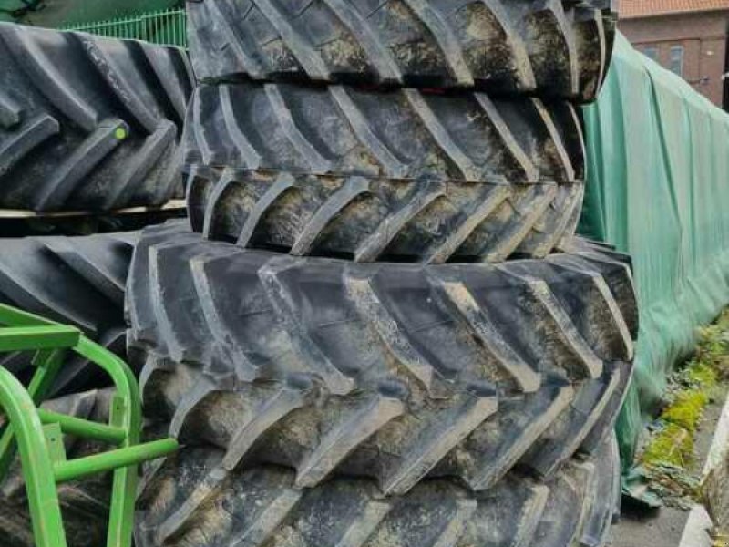 Rad del tipo Trelleborg 600/65 R 38, Neumaschine en Lage (Imagen 1)