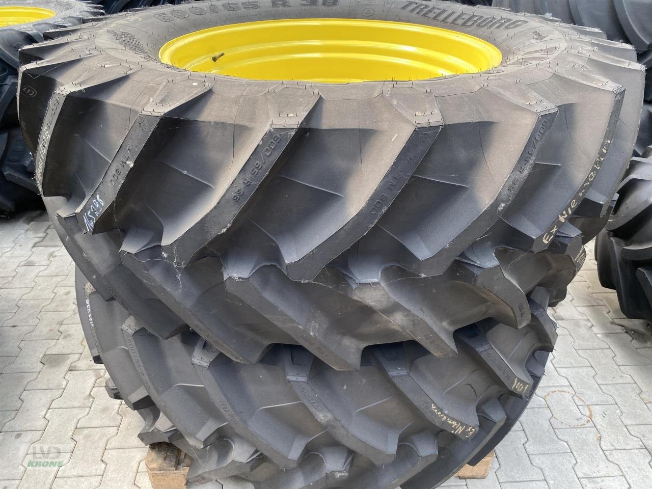 Rad des Typs Trelleborg 600/65R38, Neumaschine in Spelle (Bild 1)