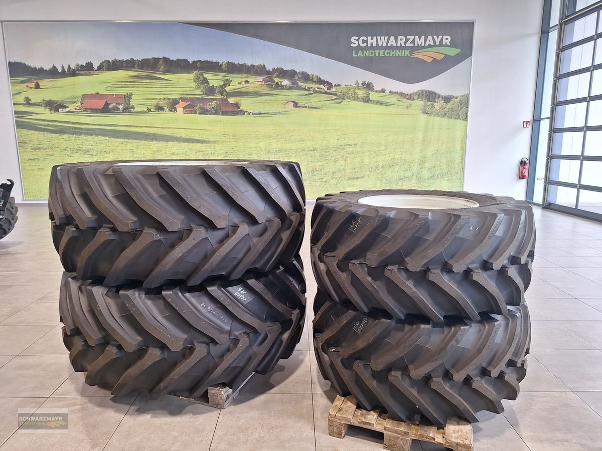 Rad van het type Trelleborg 710/60R38+600/60R28 Kompletträder, Neumaschine in Gampern (Foto 1)