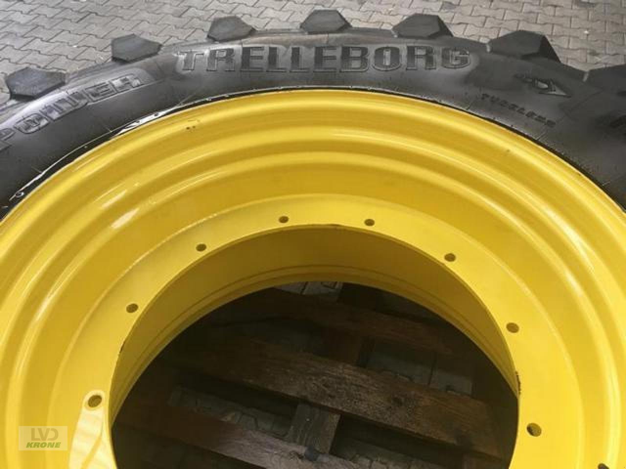 Rad tipa Trelleborg 710/75R42 IF, Gebrauchtmaschine u Spelle (Slika 5)