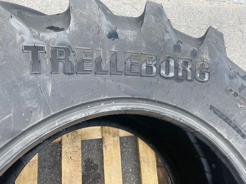 Rad Türe ait Trelleborg VF 600/60 R 30 TM 1060 Reifen, Neumaschine içinde St. Marienkirchen (resim 5)