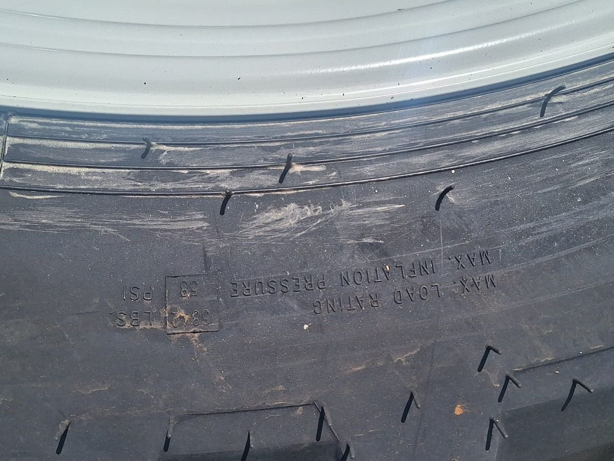 Rad tip Trinker Zwillingsräder 230/95R32, Neumaschine in Schlitters (Poză 4)