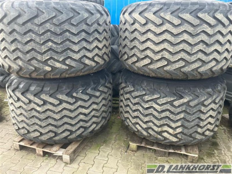 Rad of the type Vredestein 4x 800/45R26.5 mit Felge, Neumaschine in Südlohn (Picture 1)