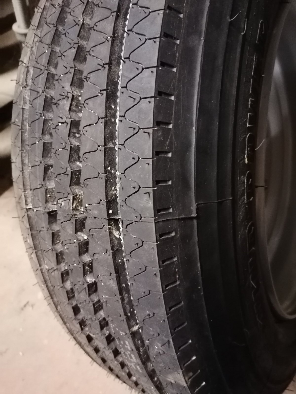 Rad typu Windpower 215/75R17,5, Neumaschine v Wertingen (Obrázok 3)