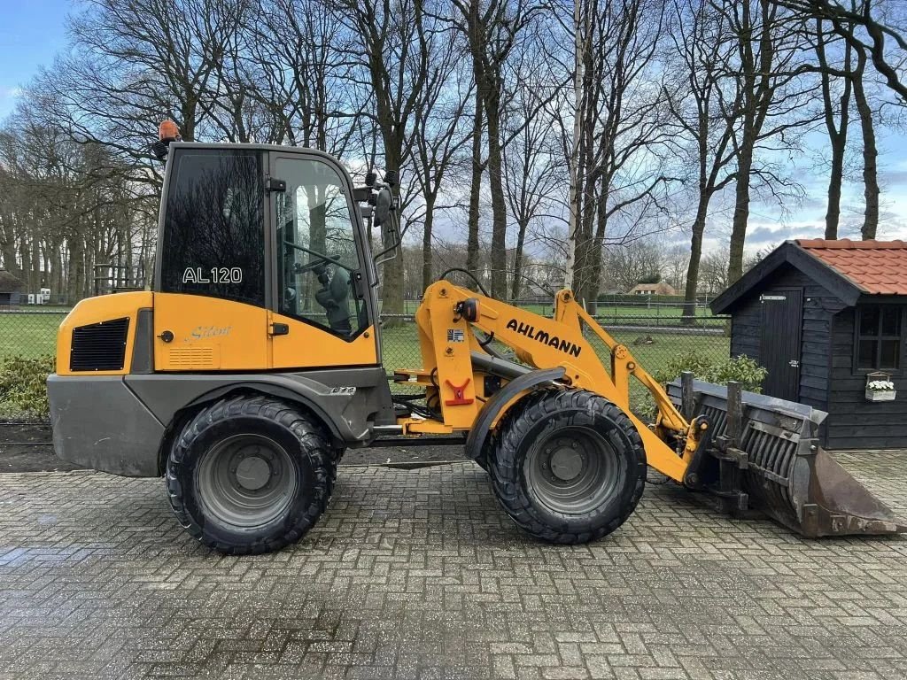 Radlader des Typs Ahlmann AL120 Shovel loader, Gebrauchtmaschine in Harskamp (Bild 4)