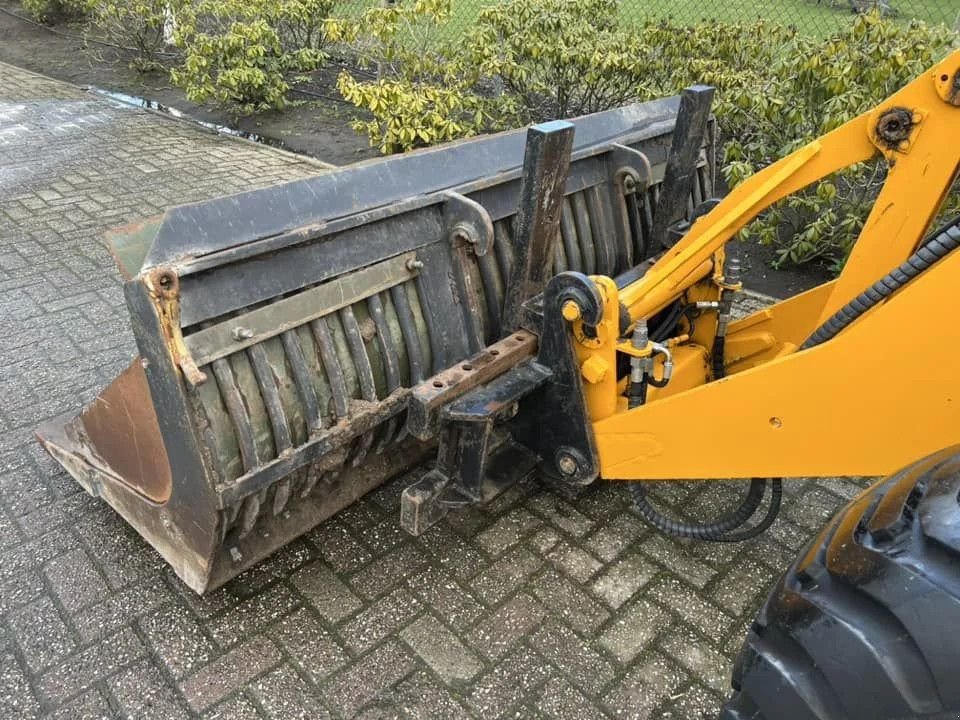 Radlader van het type Ahlmann AL120 Shovel loader, Gebrauchtmaschine in Harskamp (Foto 11)