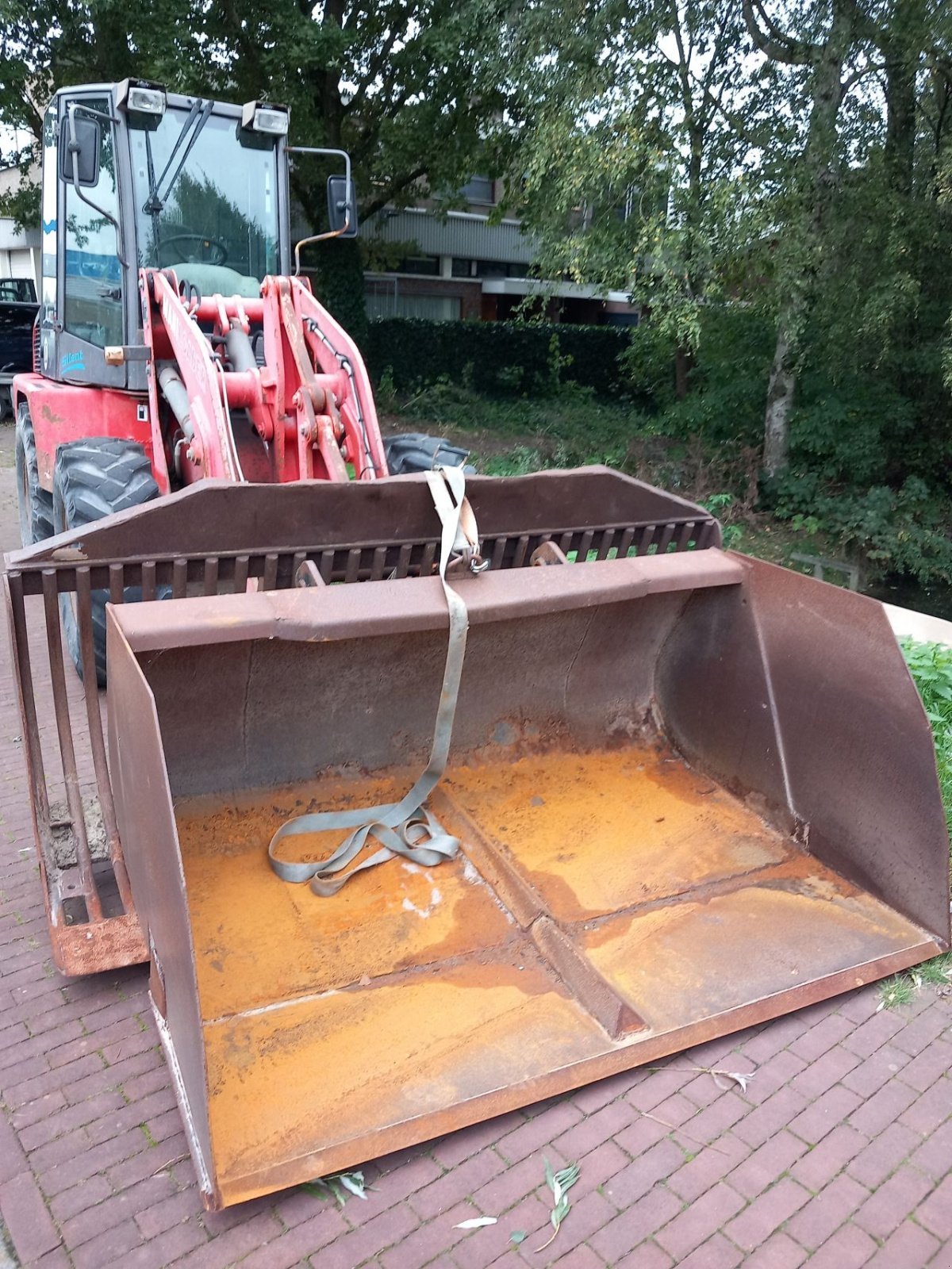 Radlader van het type Ahlmann AL85T., Gebrauchtmaschine in Alblasserdam (Foto 3)