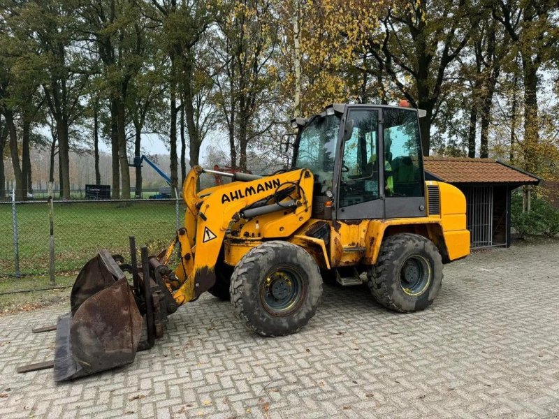 Radlader типа Ahlmann AS85 Zwenklader bak en vorken, Gebrauchtmaschine в Harskamp