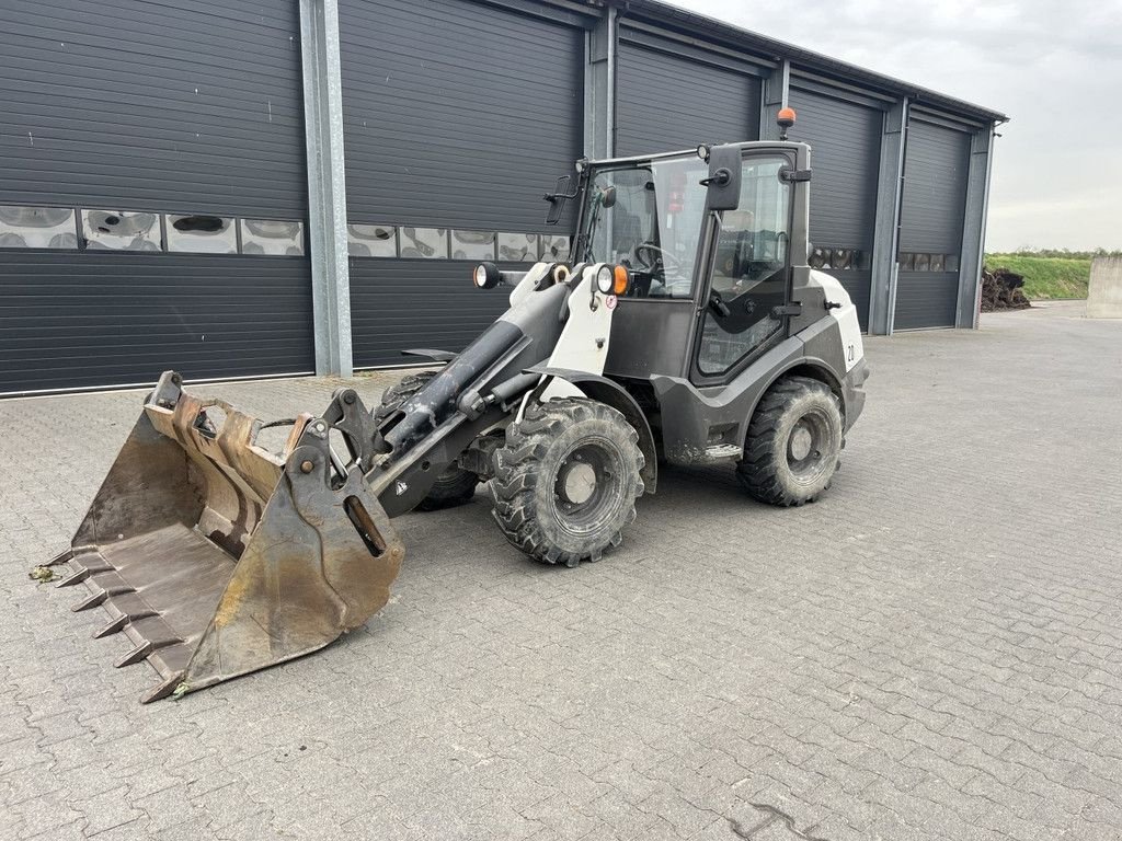 Radlader del tipo Ahlmann AX850, Gebrauchtmaschine In Hapert (Immagine 3)