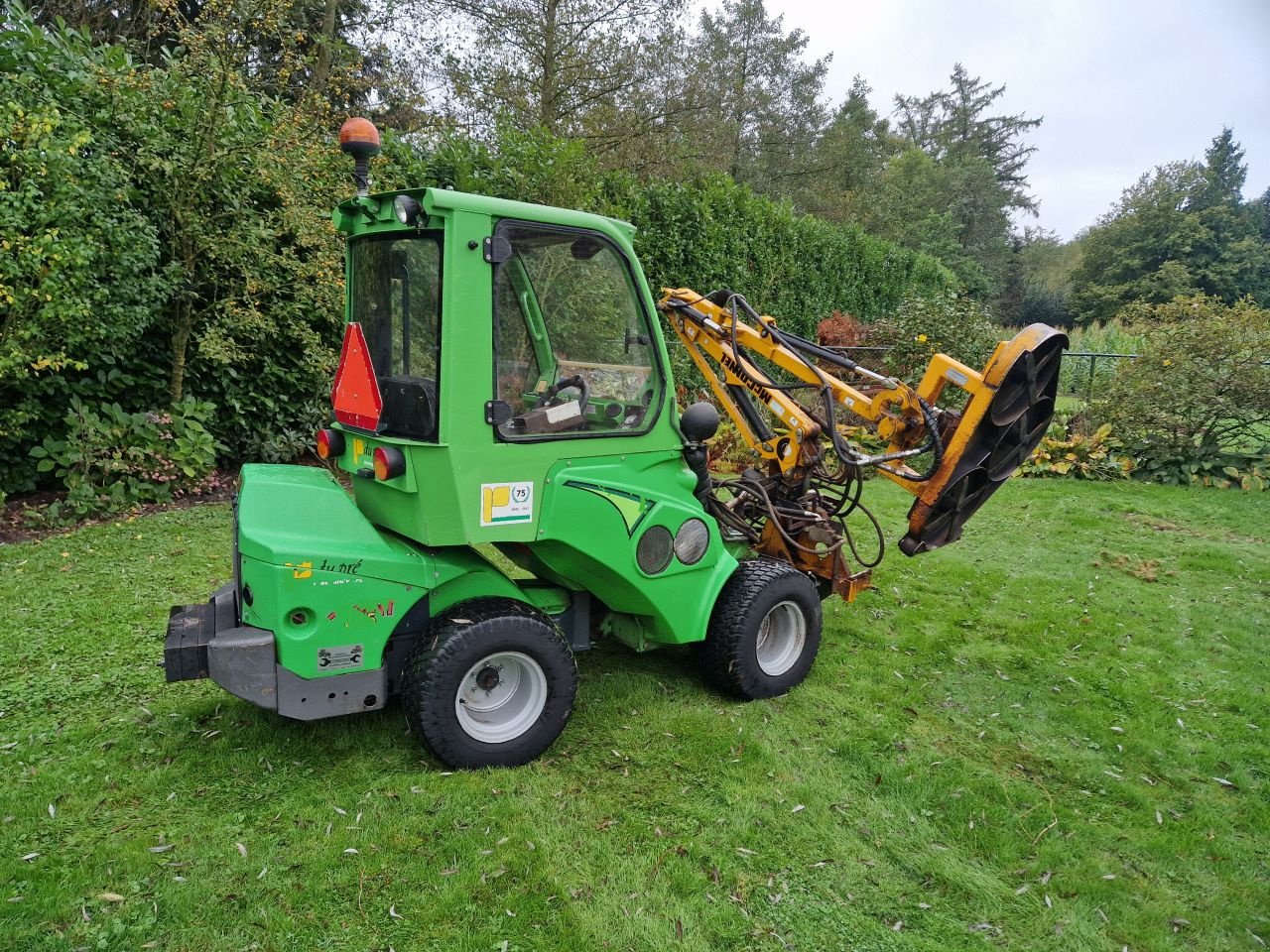 Radlader del tipo Avant 635, Gebrauchtmaschine en Oirschot (Imagen 5)