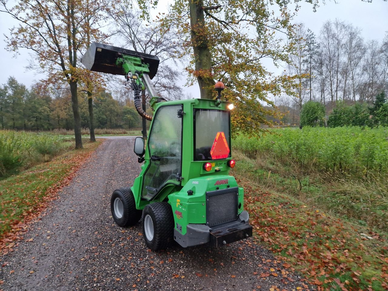 Radlader типа Avant 635, Gebrauchtmaschine в Oirschot (Фотография 4)