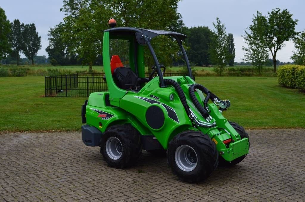 Radlader of the type Avant 635i Rental Kniklader/Shovel, Neumaschine in Erichem (Picture 3)