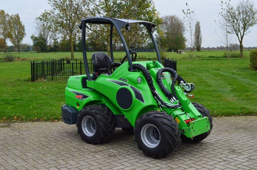 Radlader van het type Avant 635i TDL Kniklader/Shovel, Gebrauchtmaschine in Erichem (Foto 3)