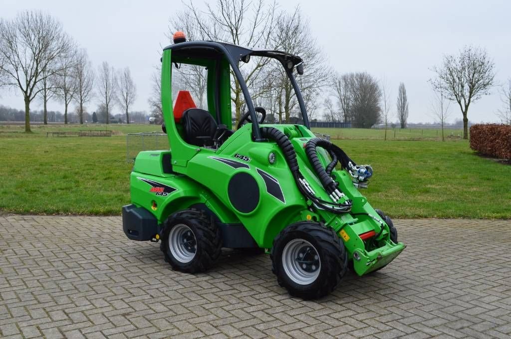 Radlader van het type Avant 645i TDL Kniklader/Shovel, Gebrauchtmaschine in Erichem (Foto 3)