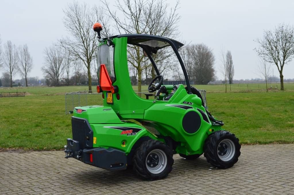 Radlader van het type Avant 645i TDL Kniklader/Shovel, Gebrauchtmaschine in Erichem (Foto 8)