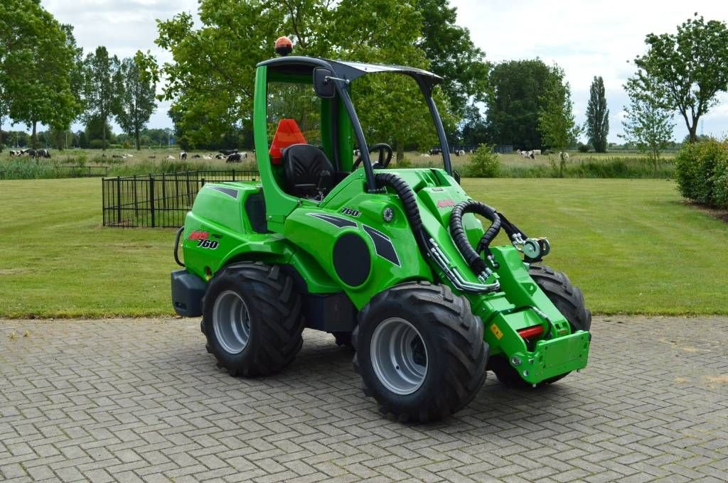 Radlader of the type Avant 760i Rental Kniklader/Shovel, Neumaschine in Erichem (Picture 3)