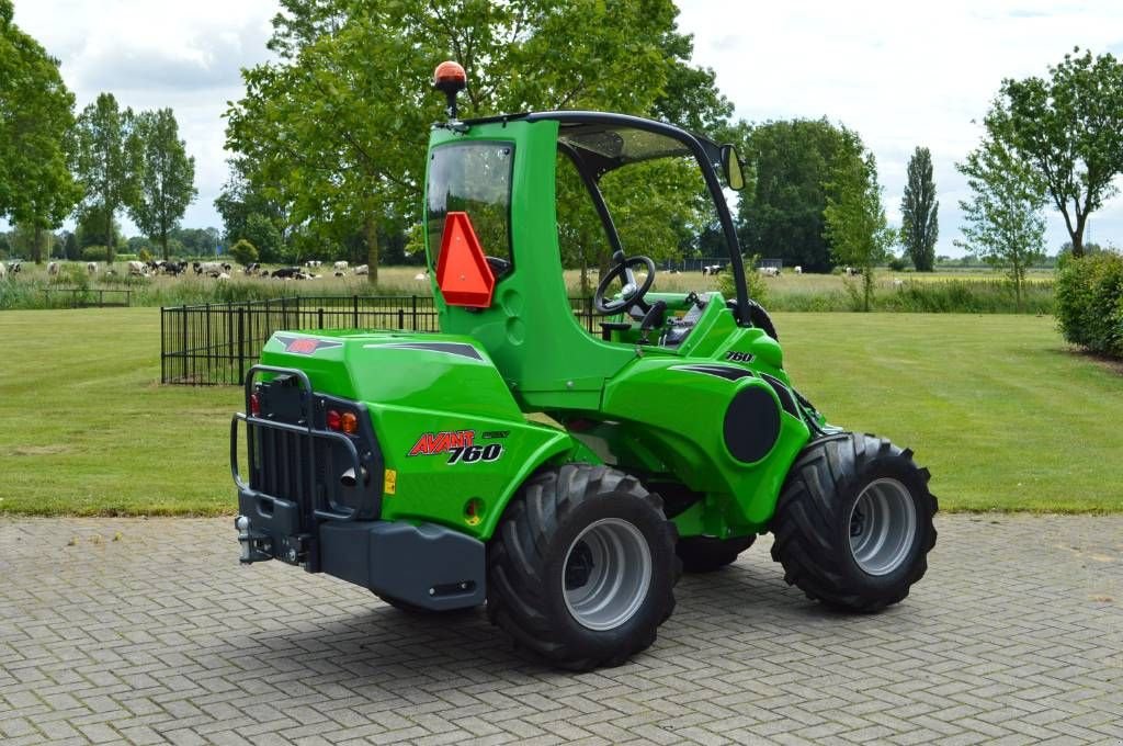 Radlader van het type Avant 760i Rental Kniklader/Shovel, Gebrauchtmaschine in Erichem (Foto 9)