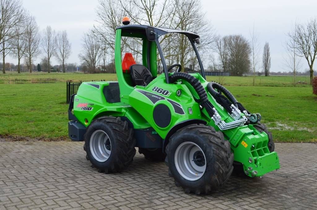 Radlader des Typs Avant 860i TDL Rental Kniklader/Shovel, Neumaschine in Erichem (Bild 3)