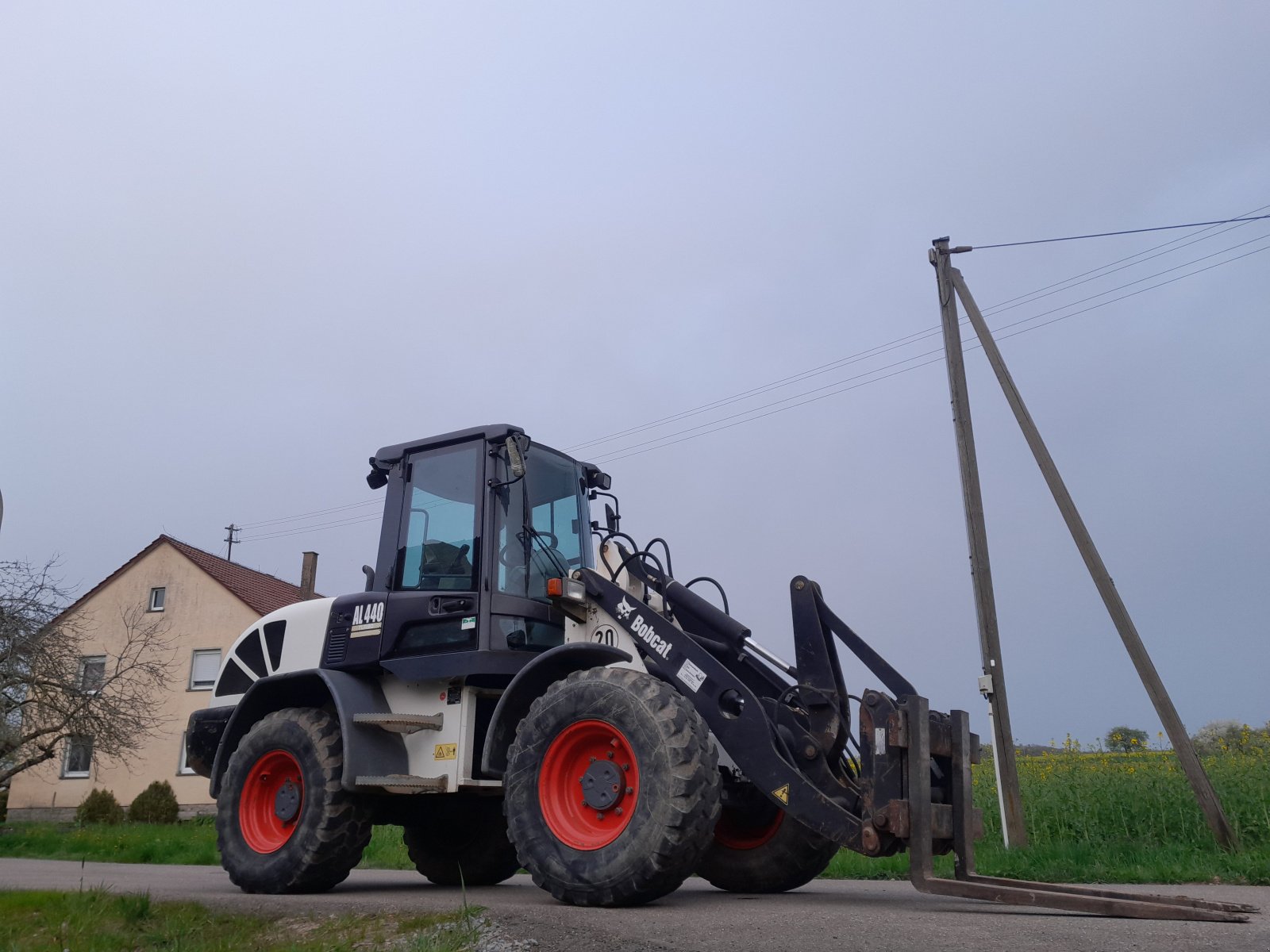 Radlader del tipo Bobcat AL 440, Gebrauchtmaschine In Creglingen (Immagine 3)