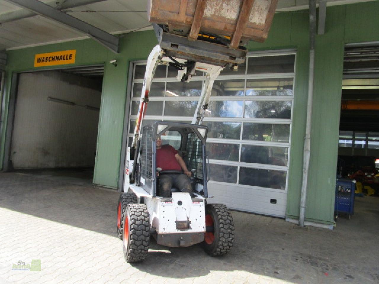 Radlader van het type Bobcat S130, Gebrauchtmaschine in Wernberg-Köblitz (Foto 5)