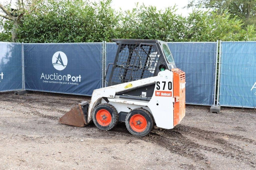 Radlader du type Bobcat S70, Gebrauchtmaschine en Antwerpen (Photo 3)