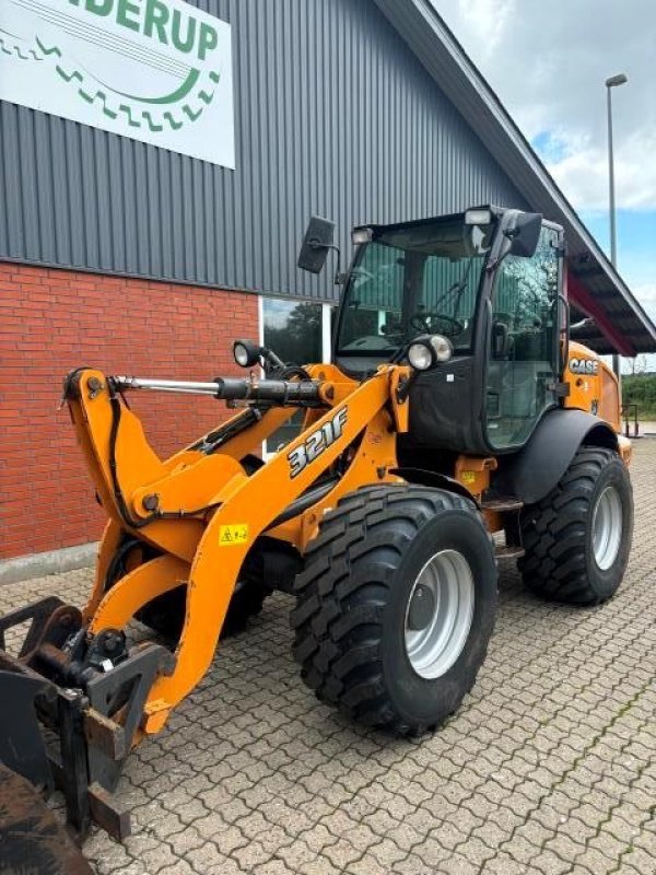 Radlader du type Case IH 321, Gebrauchtmaschine en Rødding (Photo 7)