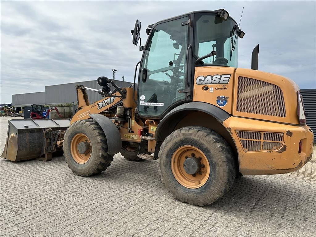 Radlader of the type Case IH 321F, Gebrauchtmaschine in Horsens (Picture 2)