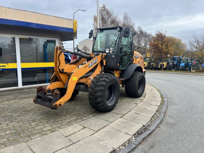 Radlader Türe ait Case IH 321F, Gebrauchtmaschine içinde Middelfart (resim 1)