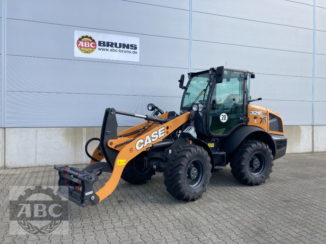 Radlader du type Case 321F STD XR EVO, Neumaschine en Cloppenburg (Photo 1)