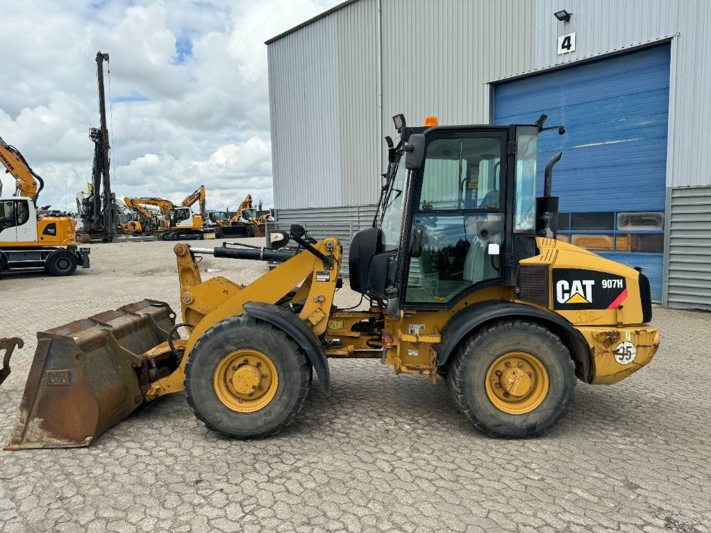 Radlader of the type CAT 907H, Gebrauchtmaschine in Vojens (Picture 6)