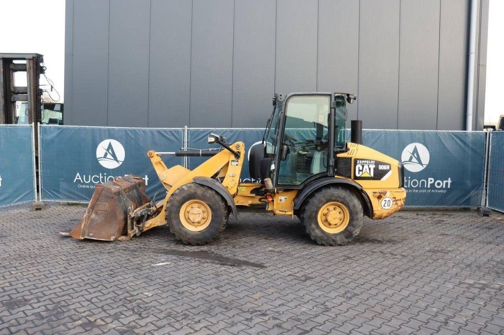 Radlader tip Caterpillar 906H, Gebrauchtmaschine in Antwerpen (Poză 2)