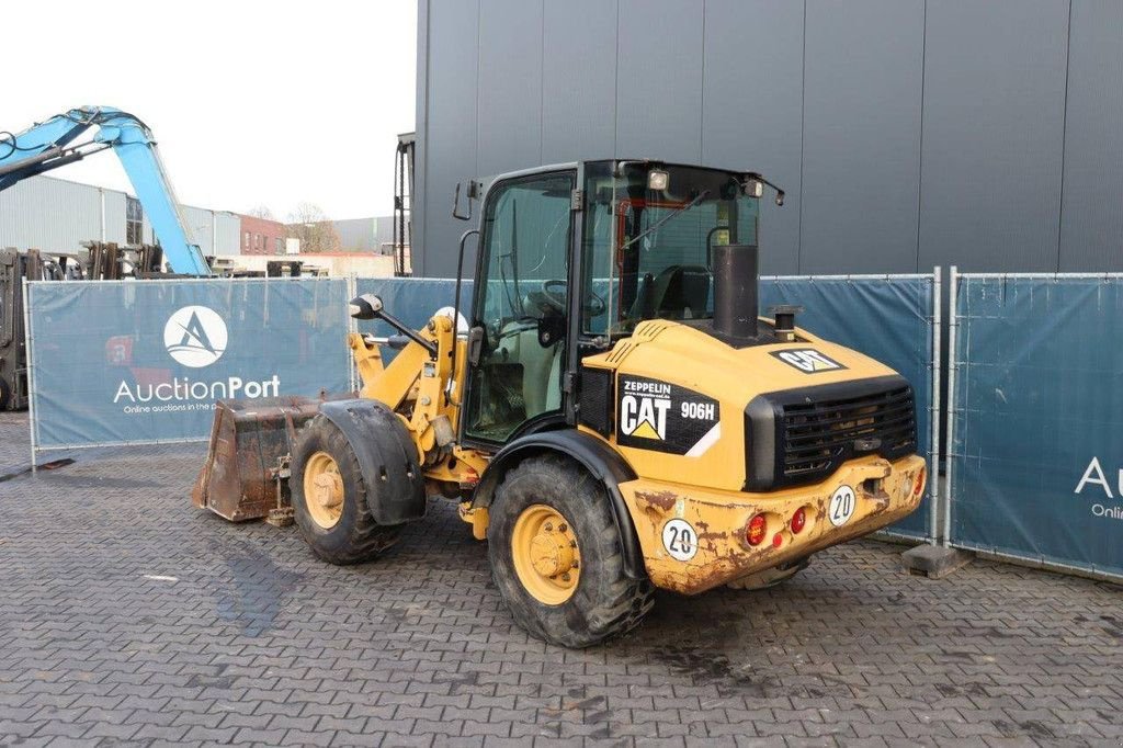 Radlader tip Caterpillar 906H, Gebrauchtmaschine in Antwerpen (Poză 3)